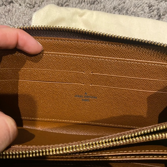 Louis Vuitton zippy wallet - Picture 9 of 9